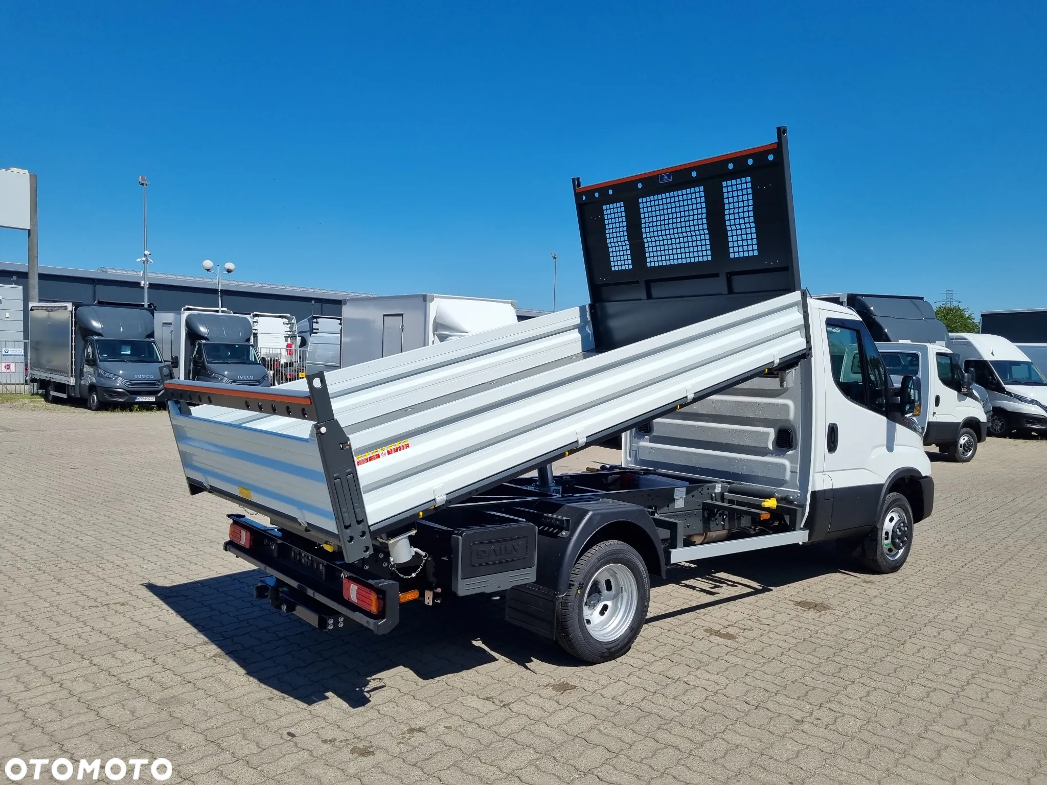 Iveco WYROTKA 3 STRONNA OD RĘKI !!! - 2