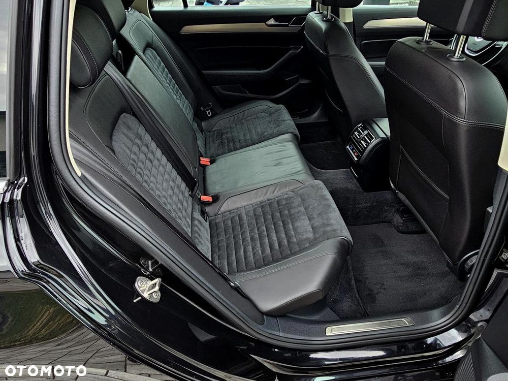 Volkswagen Passat 2.0 TDI SCR DSG Highline - 25