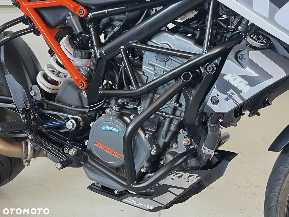 KTM Duke 125 - 20