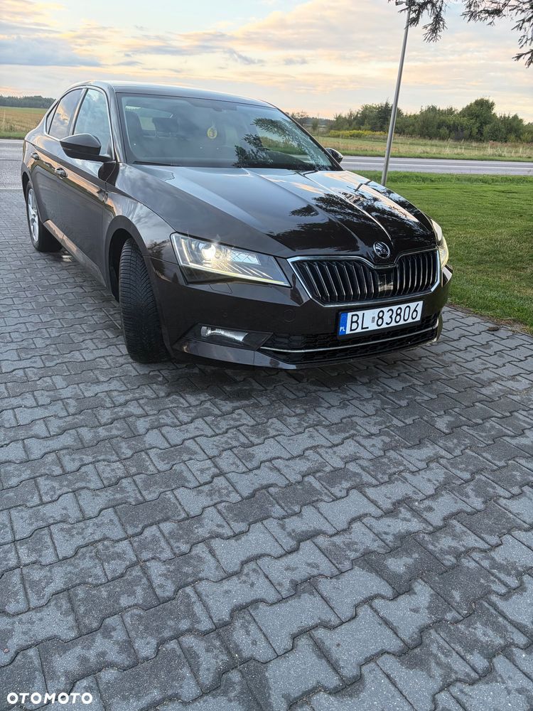 Skoda Superb 2.0 TDI Style DSG - 10