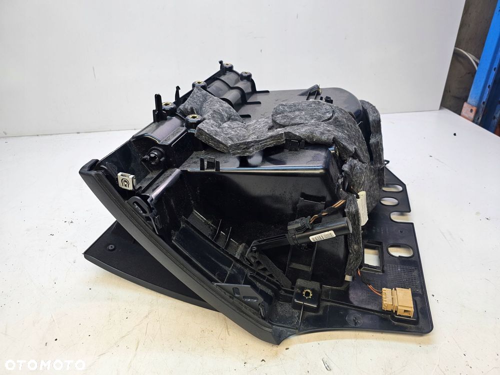 SCHOWEK PASAŻERA AUDI Q5 8R 8R1857035D 6PS - 6