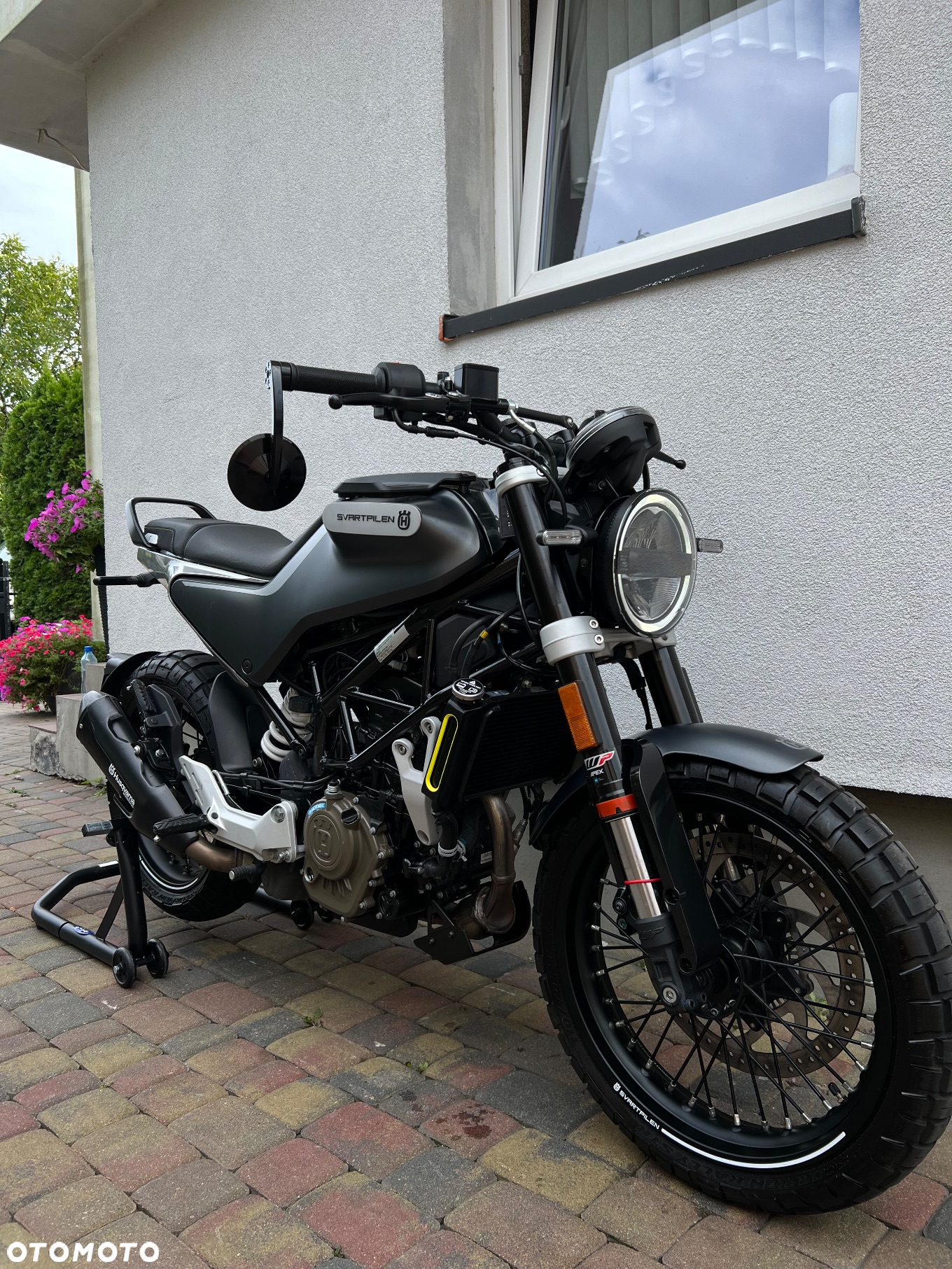 Husqvarna Svartpilen - 9