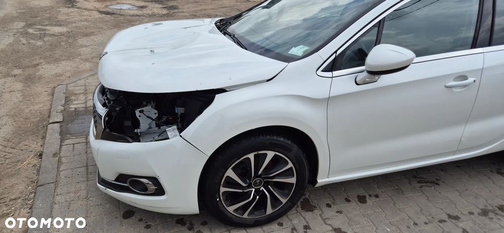 DS Automobiles DS 4 - 10