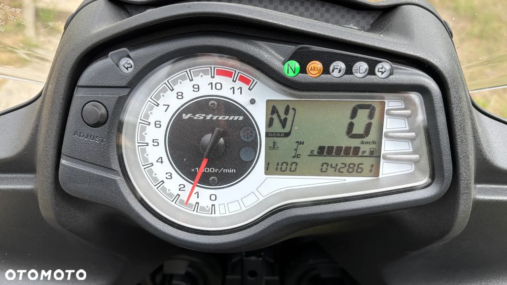 Suzuki DL - 4