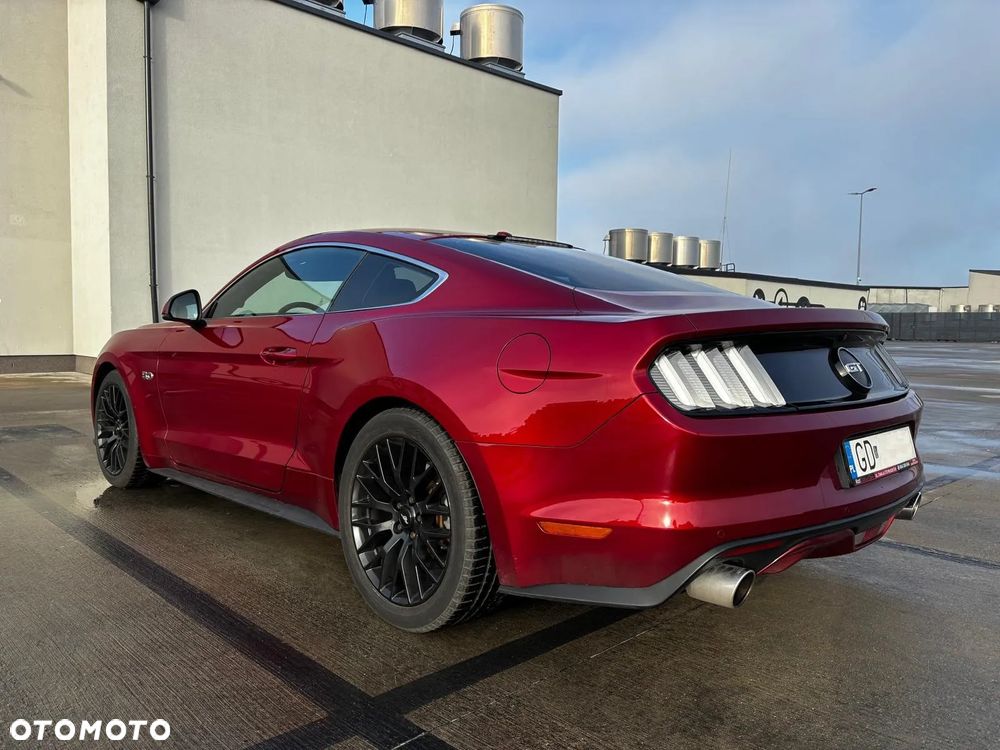 Ford Mustang - 8