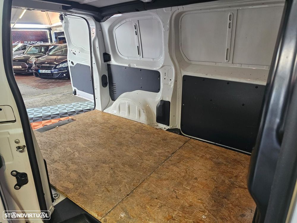 Opel Vivaro 1.5 CDTi L1H1 Essentia - 10