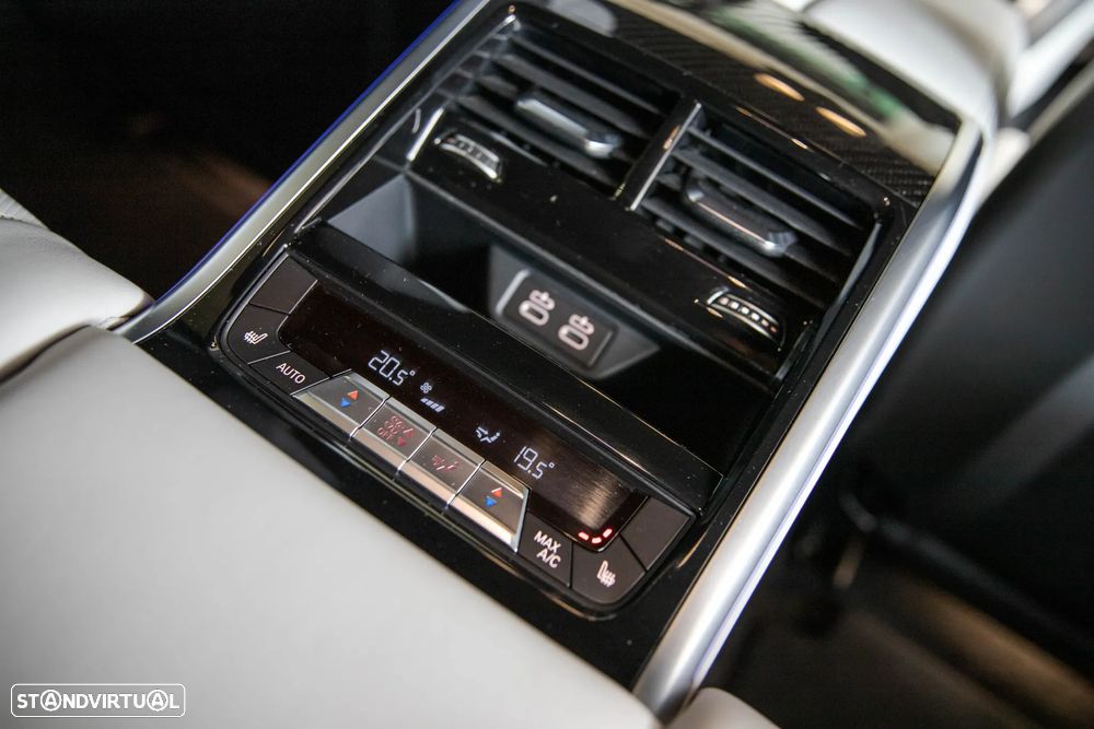 BMW M8 Standard - 35