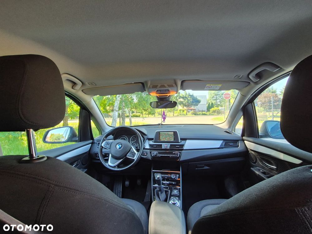 BMW Seria 2 216d Sport Line - 26