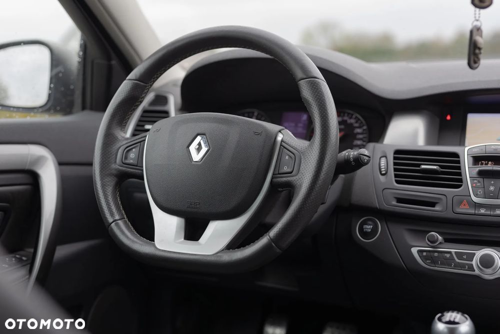 Renault Laguna 2.0 dCi Initiale - 23