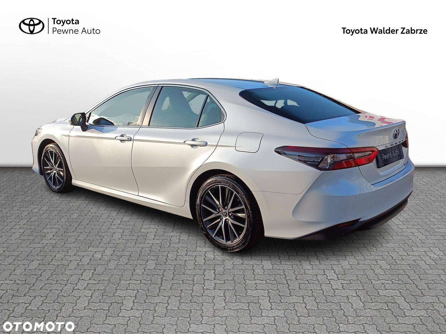 Toyota Camry - 7