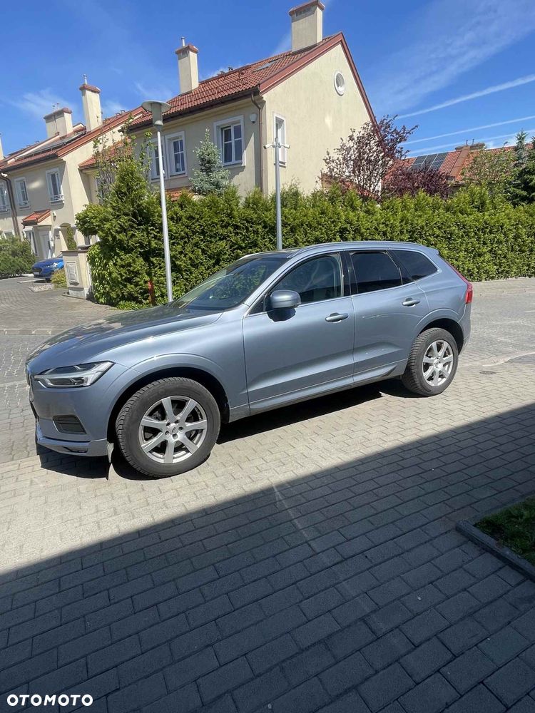Volvo XC 60 D5 AWD Momentum - 1
