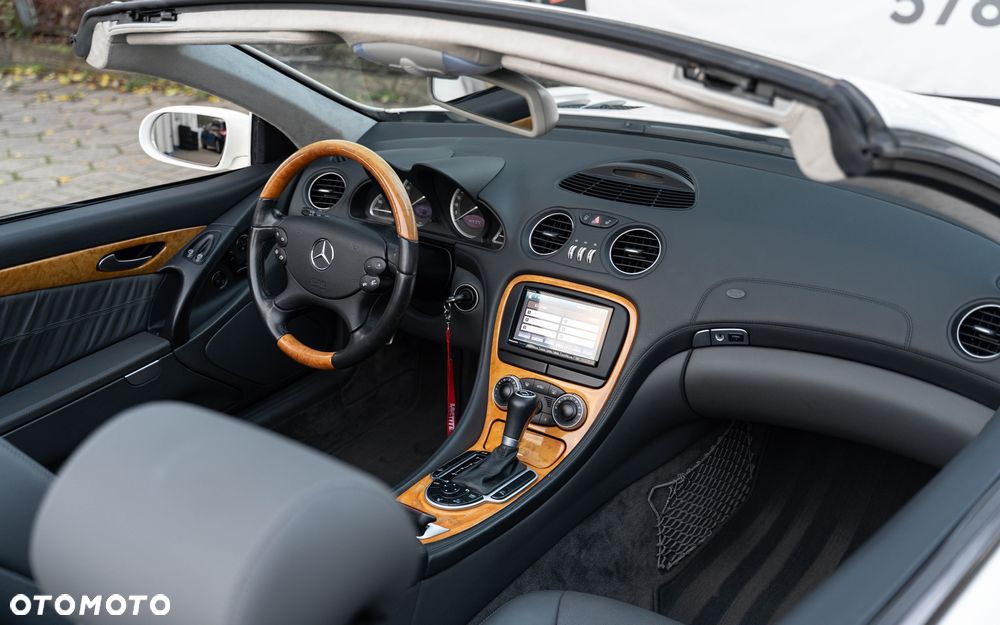 Mercedes-Benz SL - 31