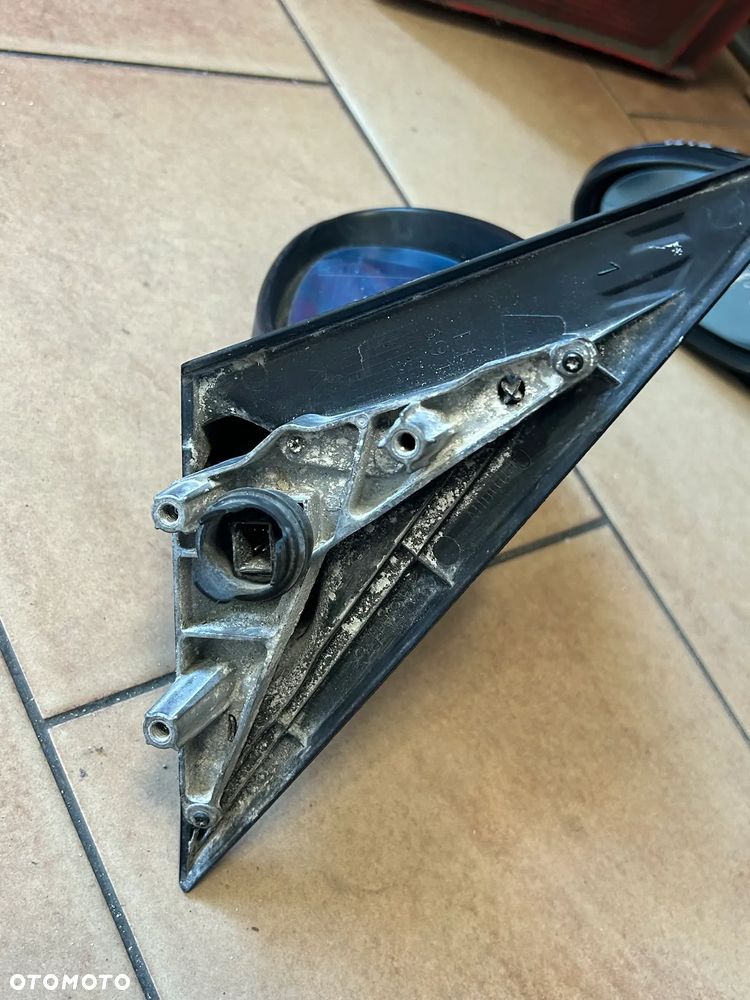 LUSTERKO BMW E90 E91 LEWE EUROPA 5PIN - 4