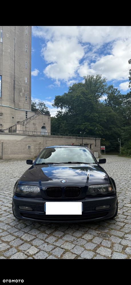 BMW Seria 3 320i - 3
