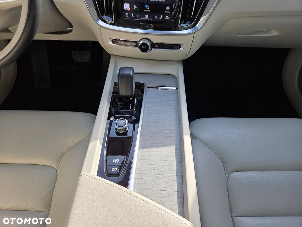 Volvo S60 B5 B Ultimate Bright - 19
