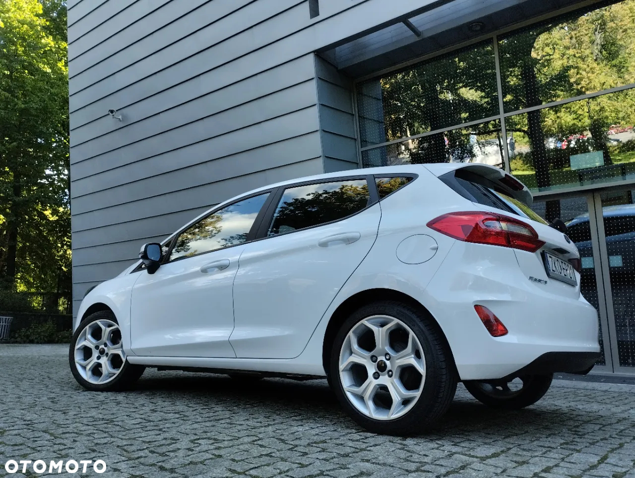 Ford Fiesta 1.1 S&S COOL&CONNECT - 14