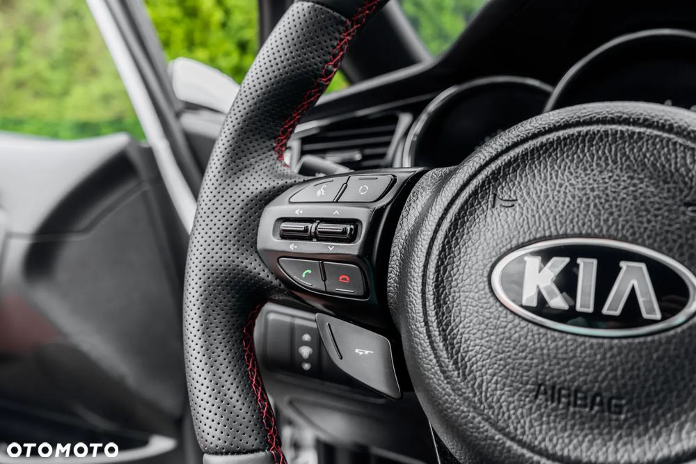 Kia Ceed 1.6 T-GDI GT-Track - 23