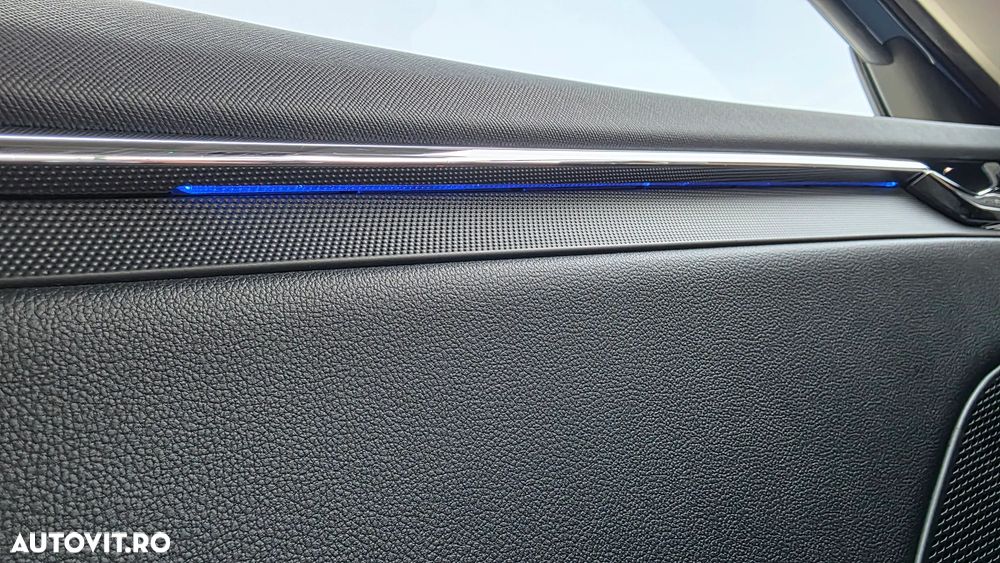 Skoda Octavia 2.0 TDI STYLE DSG - 31