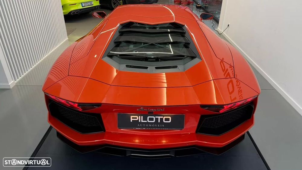 Lamborghini Aventador 6.5 V12 LP700-4 - 13