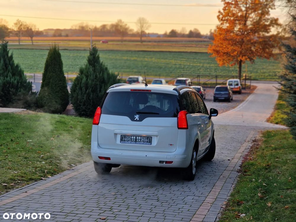 Peugeot 5008 1.6 THP Active - 10