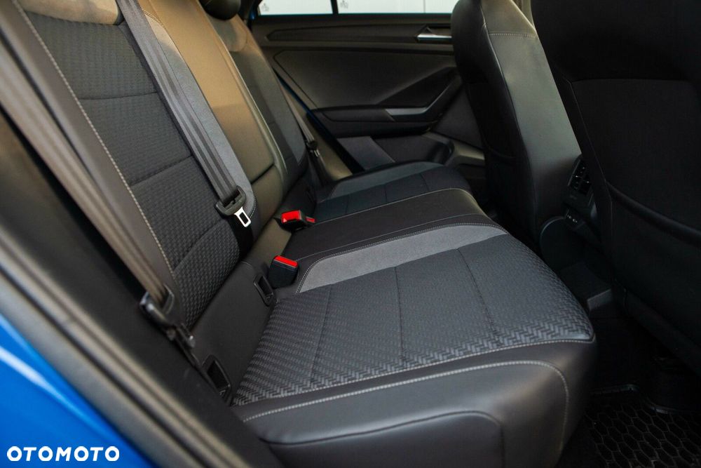 Volkswagen T-Roc 1.5 TSI R-Line DSG - 28