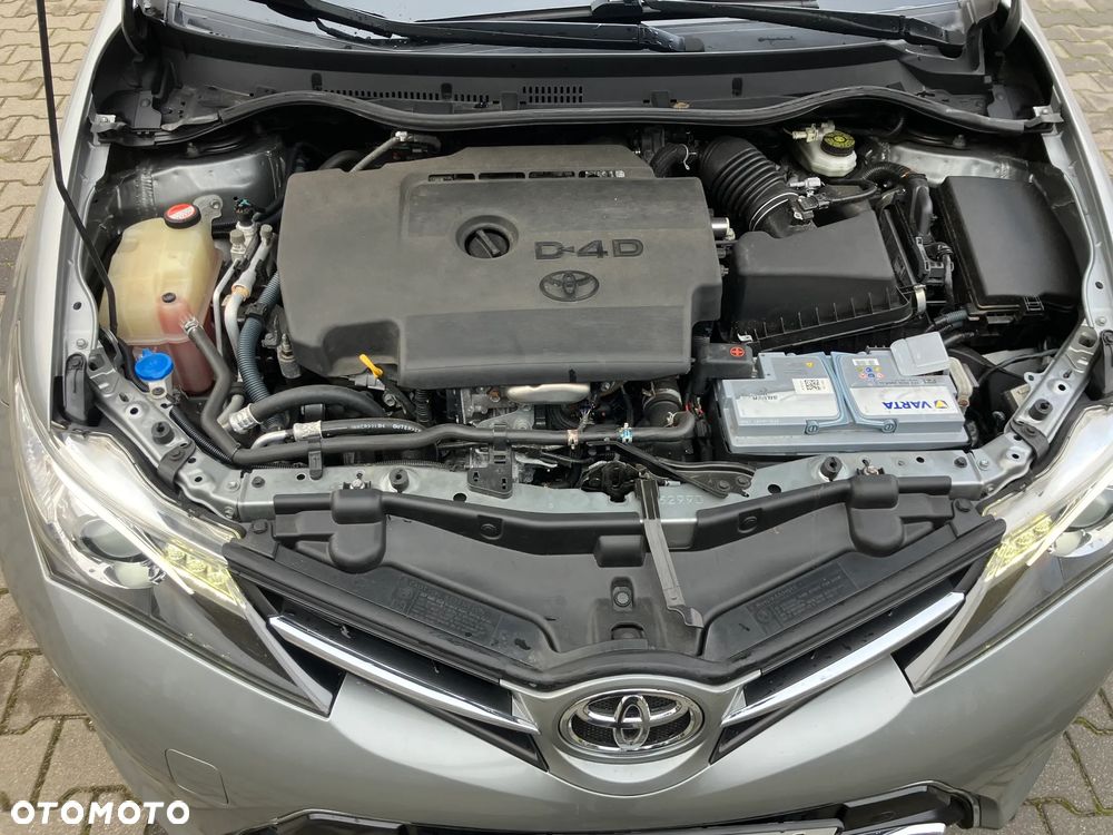 Toyota Auris 2.0 D-4D Executive - 40