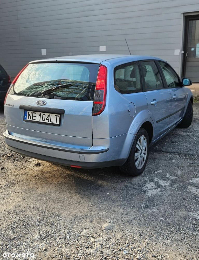 Ford Focus 1.8 Trend - 4