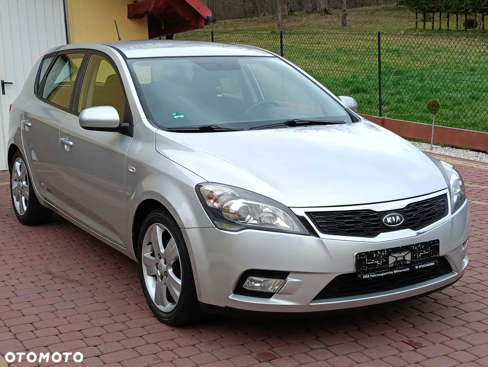 Kia Ceed 1.4 CVVT Attract - 2