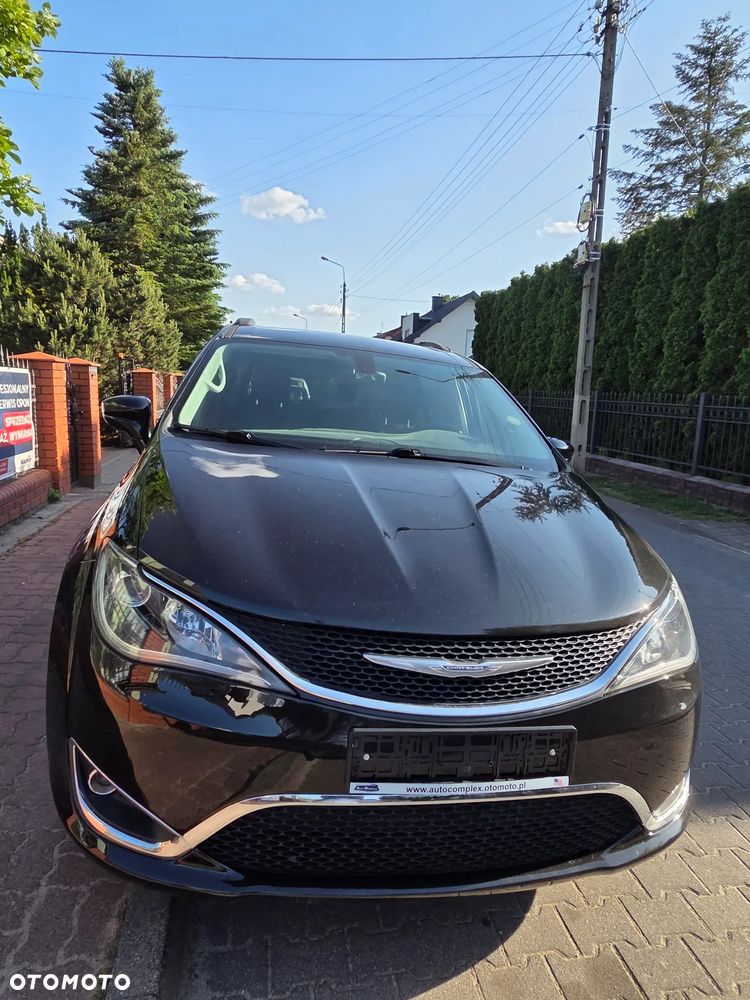 Chrysler Pacifica - 39