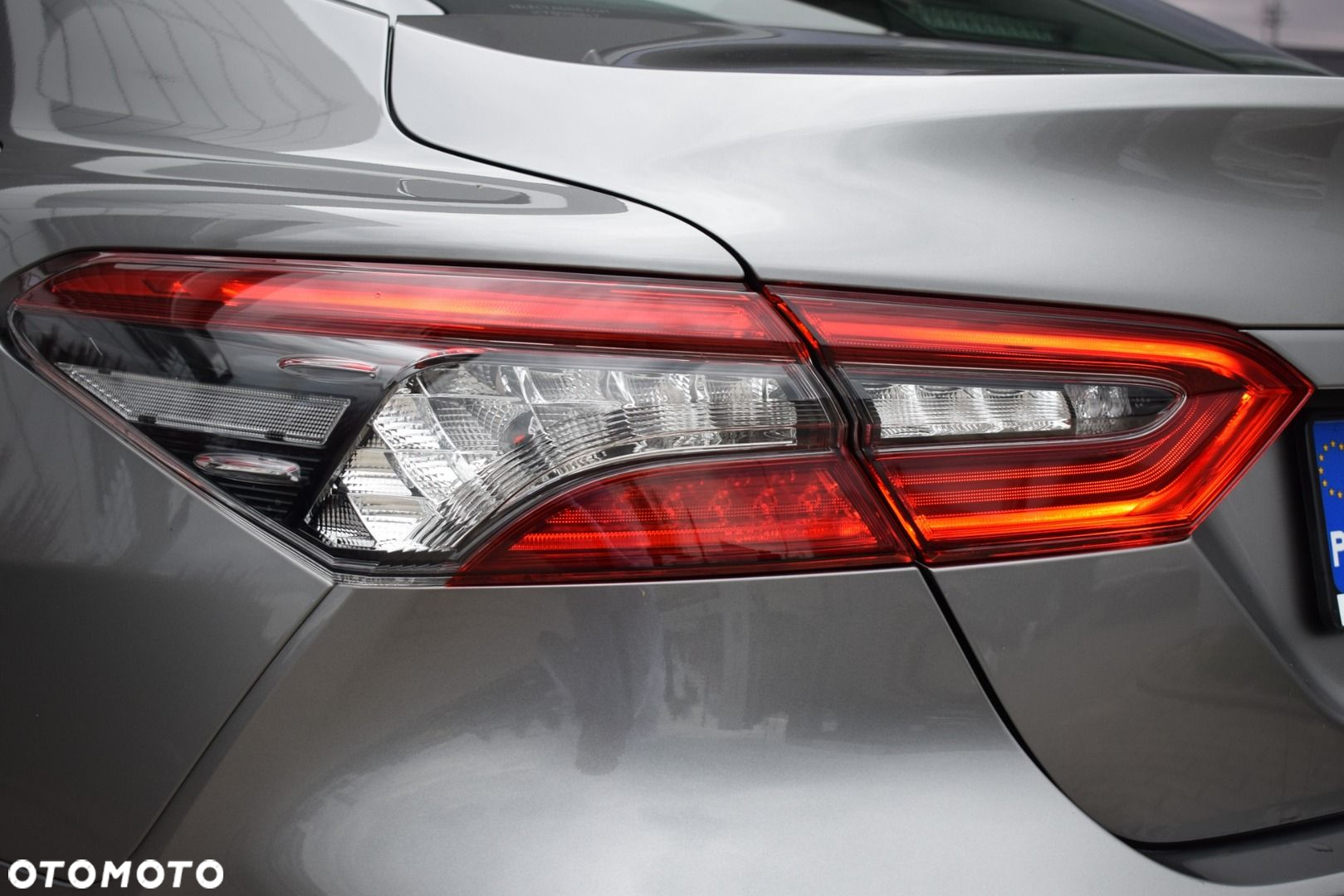 Toyota Camry - 12