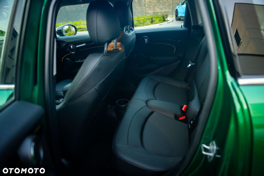 MINI Cooper Standard - 17