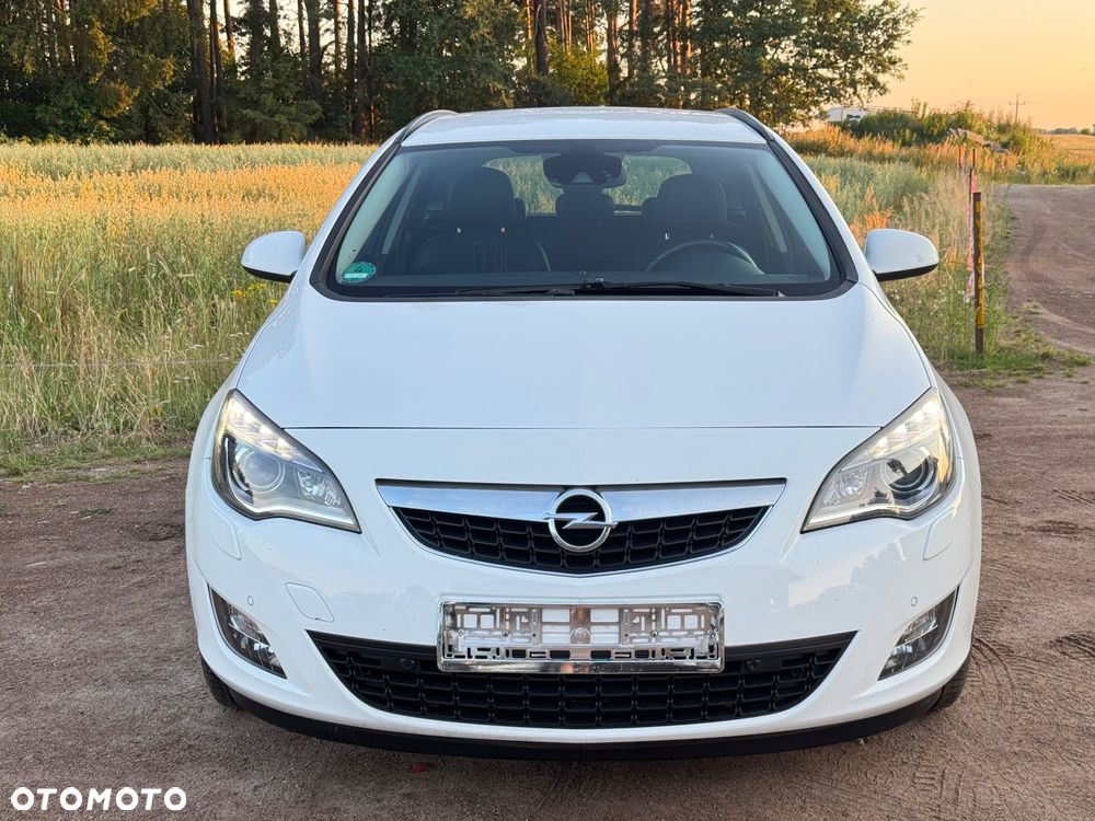 Opel Astra 1.4 T Edition 150 - 11