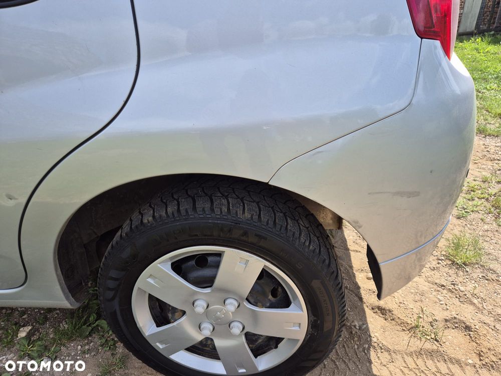 Chevrolet Aveo 1.2 16V Base - 3