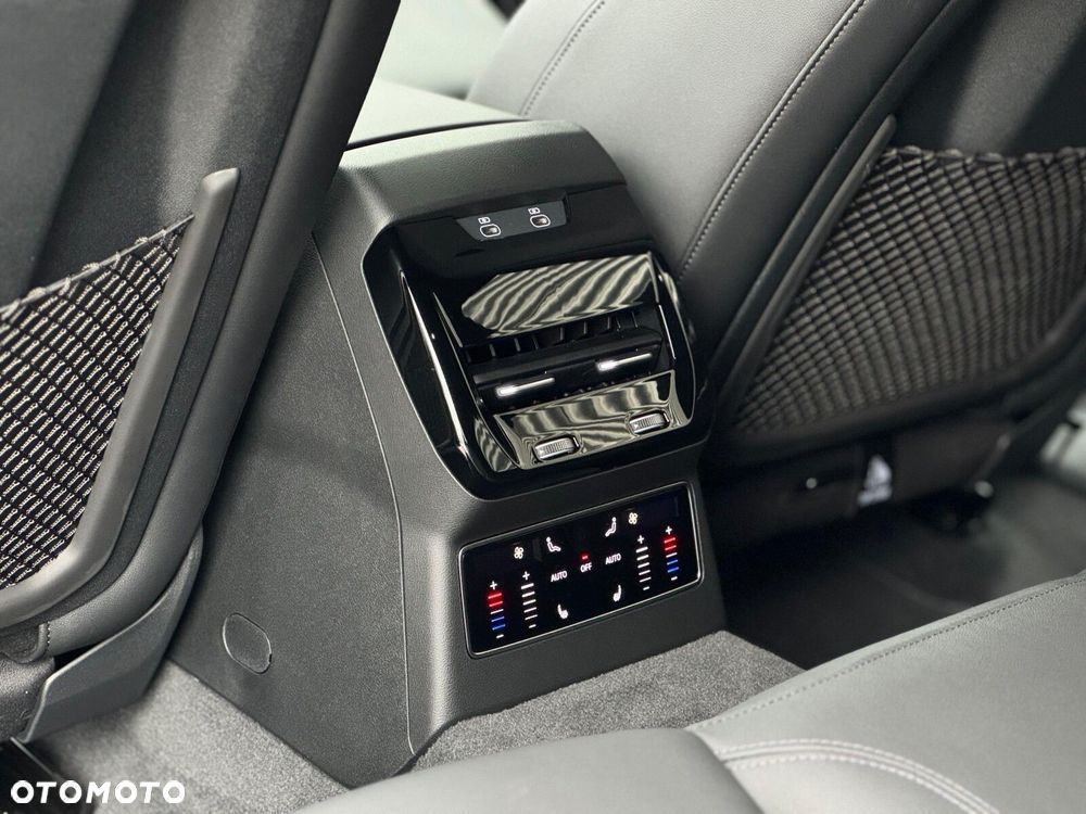Audi A6 Avant TFSI mHEV Quattro S tronic - 32