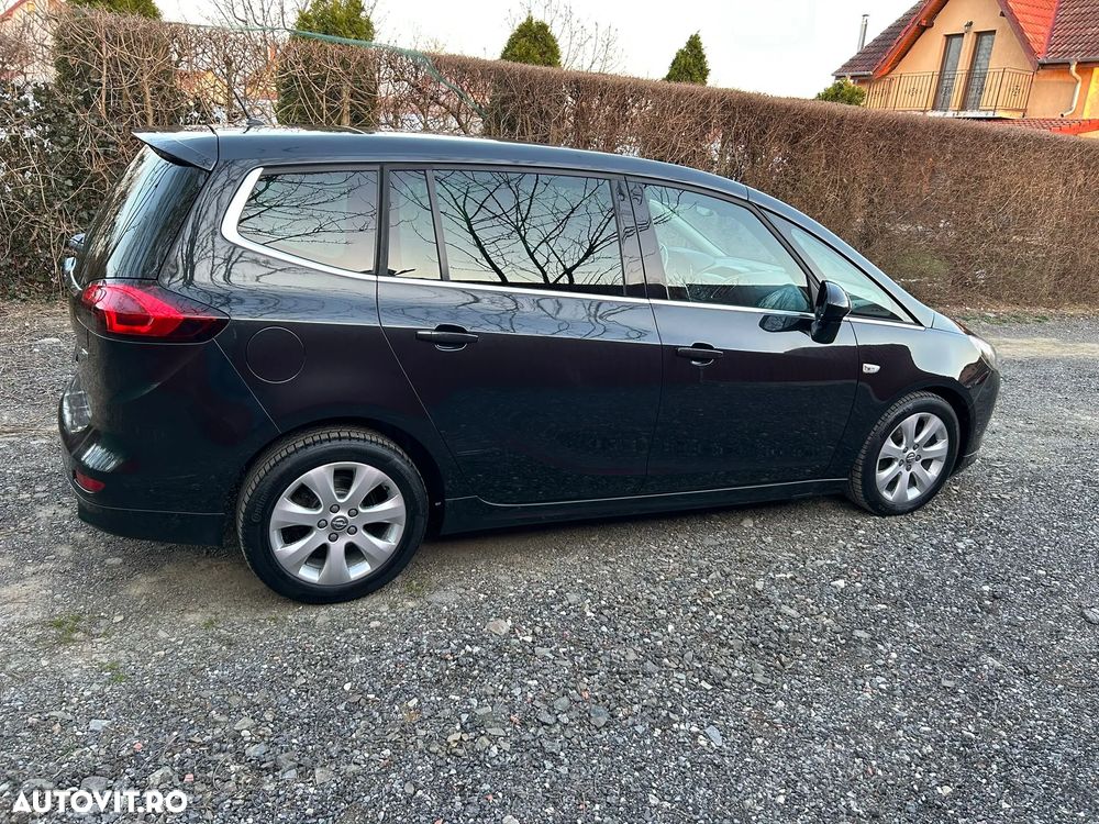 Opel Zafira - 2