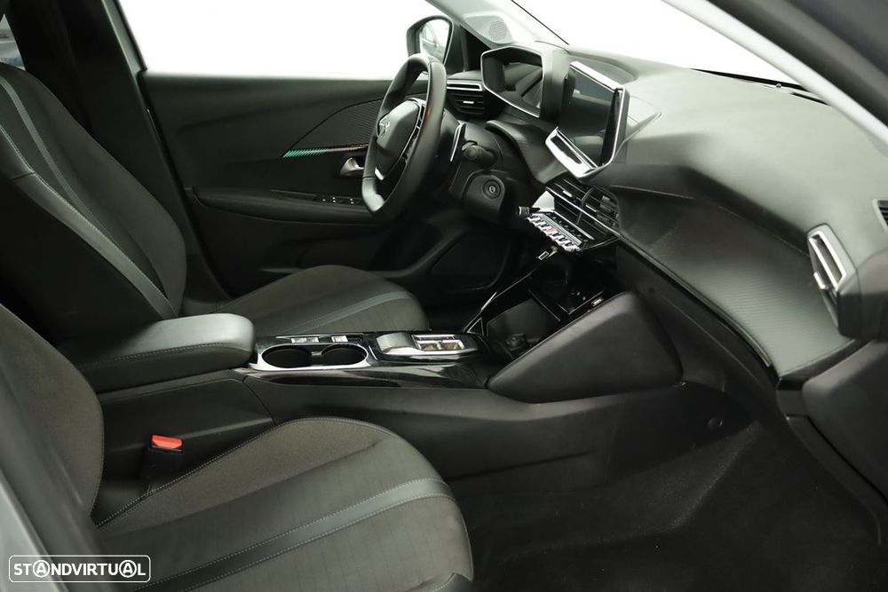 Peugeot 208 1.2 PureTech Allure EAT8 - 22