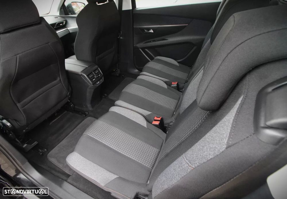 Peugeot 5008 - 15