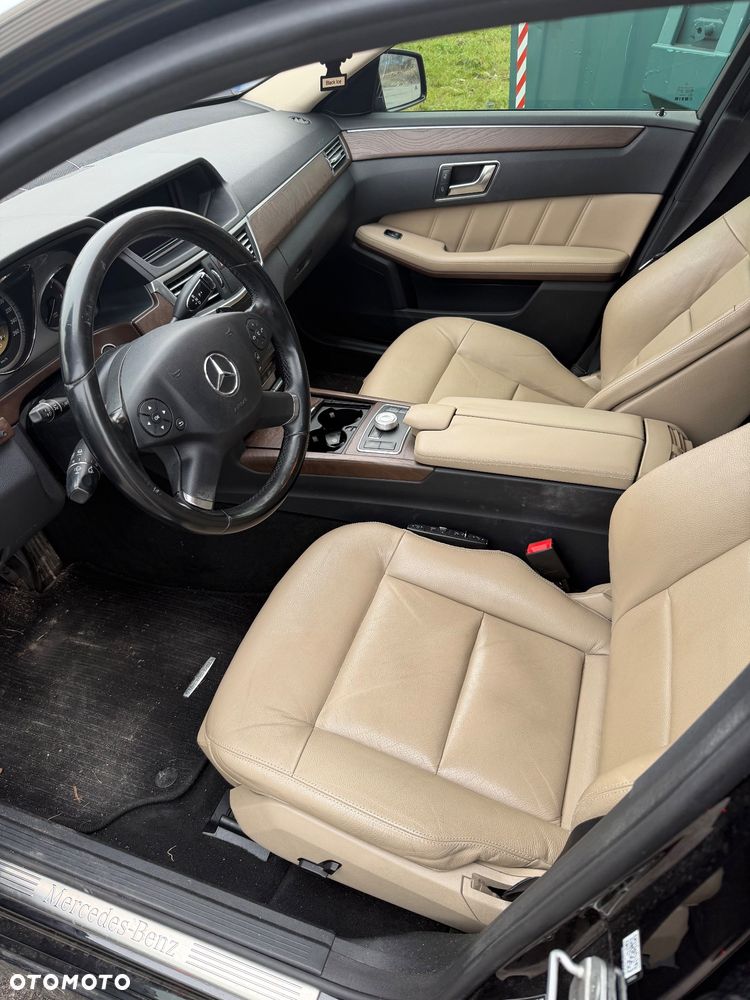 Mercedes-Benz Klasa E 250 CDI DPF BlueEFFICIENCY 7G-TRONIC Avantgarde - 7