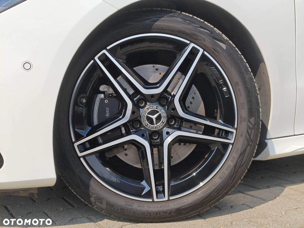 Mercedes-Benz CLA 200 mHEV AMG Line 7G-DCT - 2