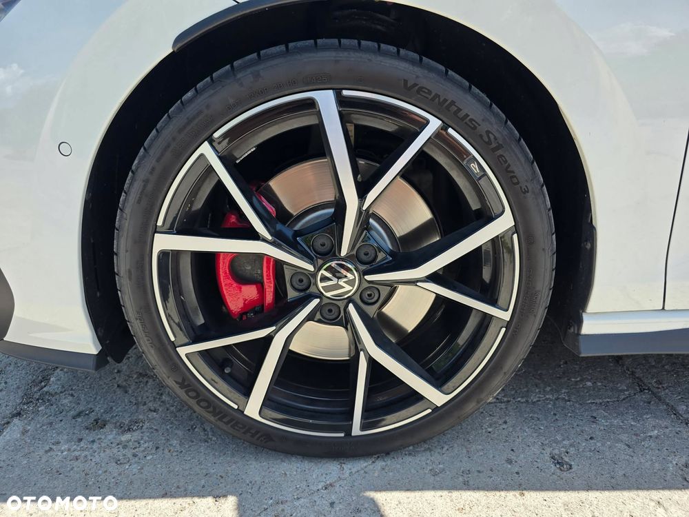 Volkswagen Golf - 9