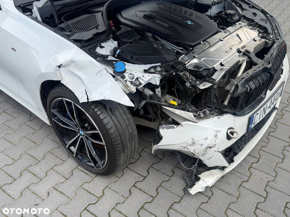 BMW Seria 3 330d xDrive M Sport sport - 3