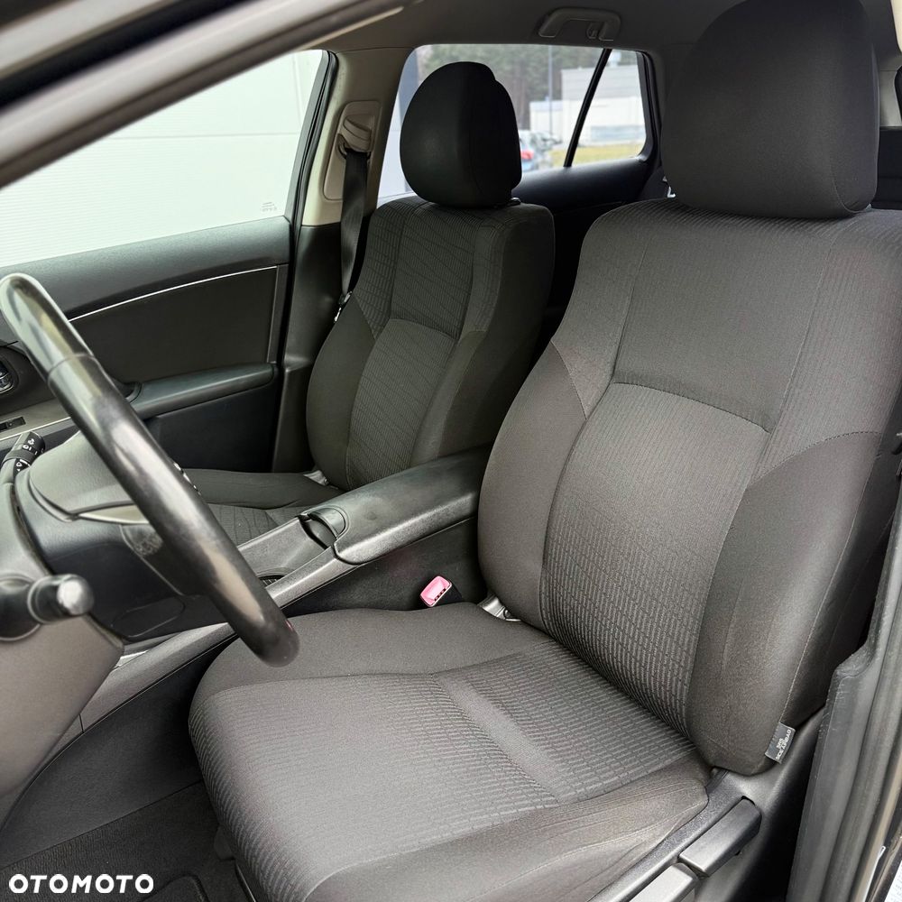 Toyota Avensis 2.0 D-4D Sol - 8