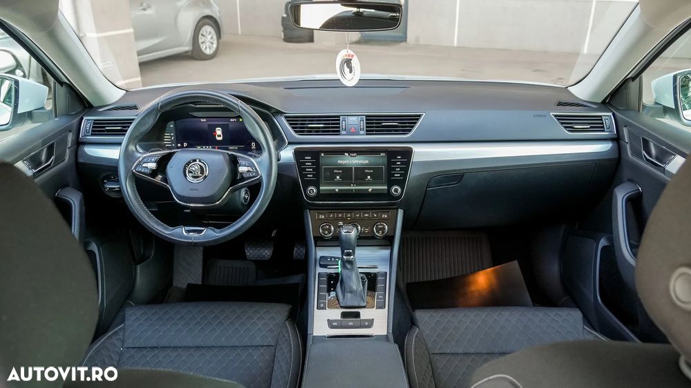 Skoda Superb 1.5 TSI DSG Ambition - 11
