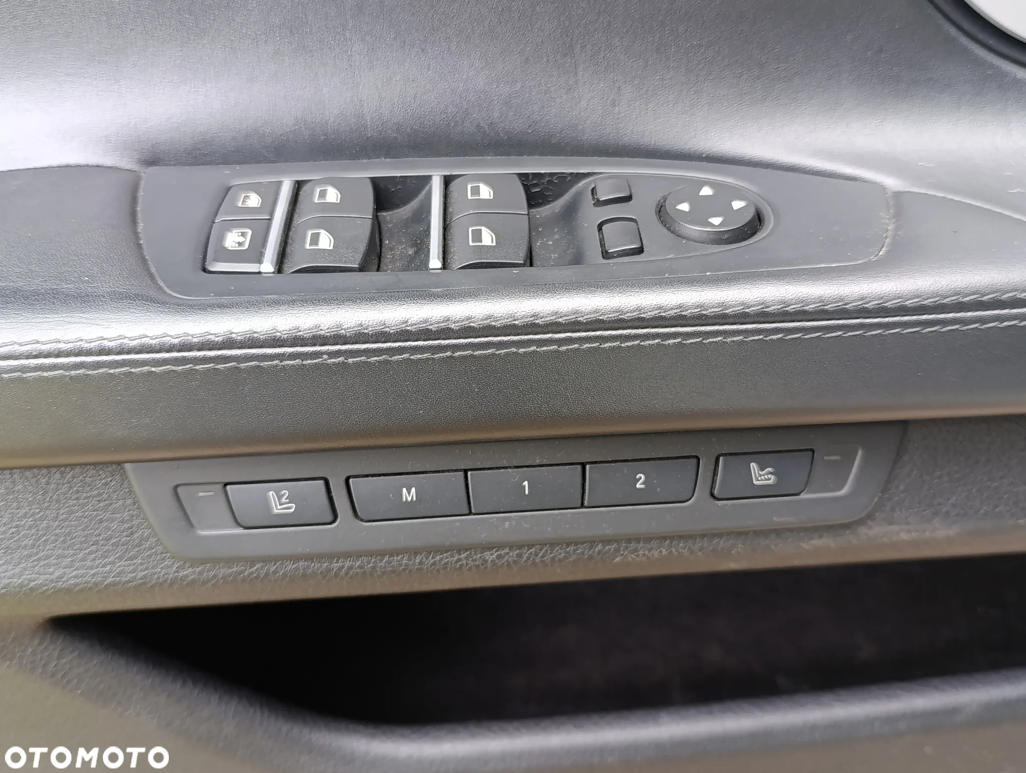 BMW Seria 7 - 24