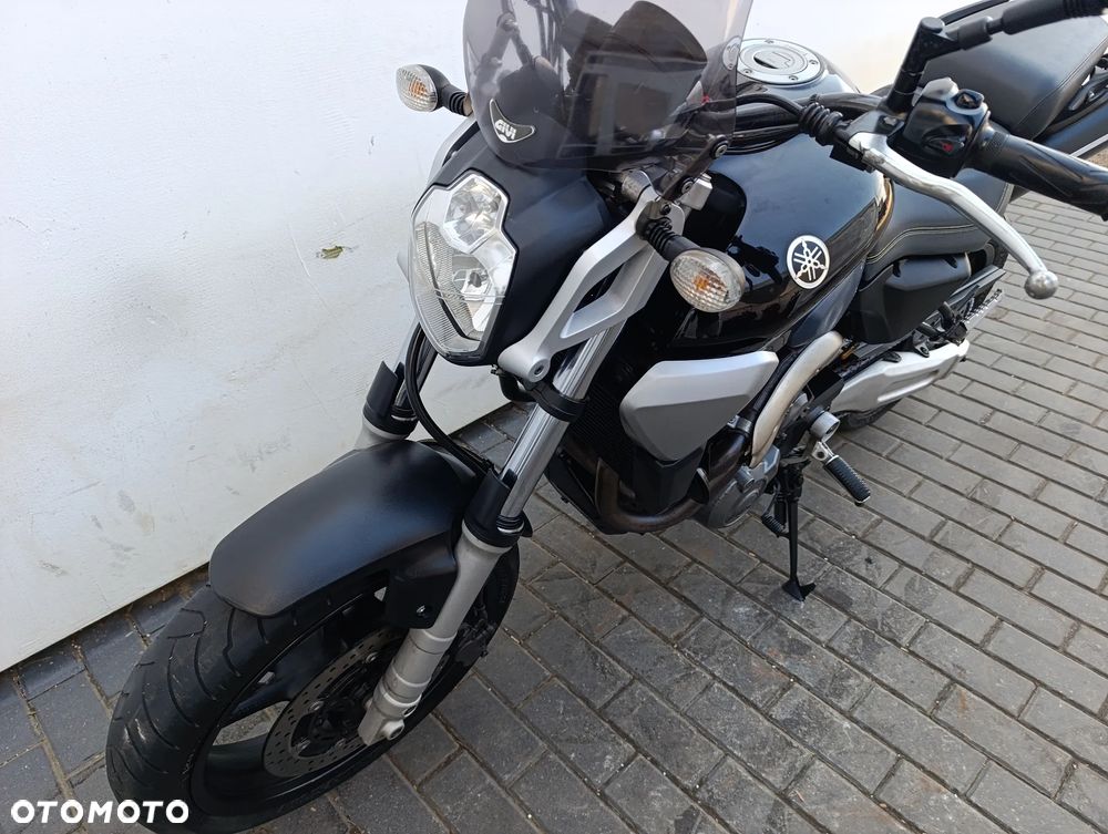 Yamaha MT - 10