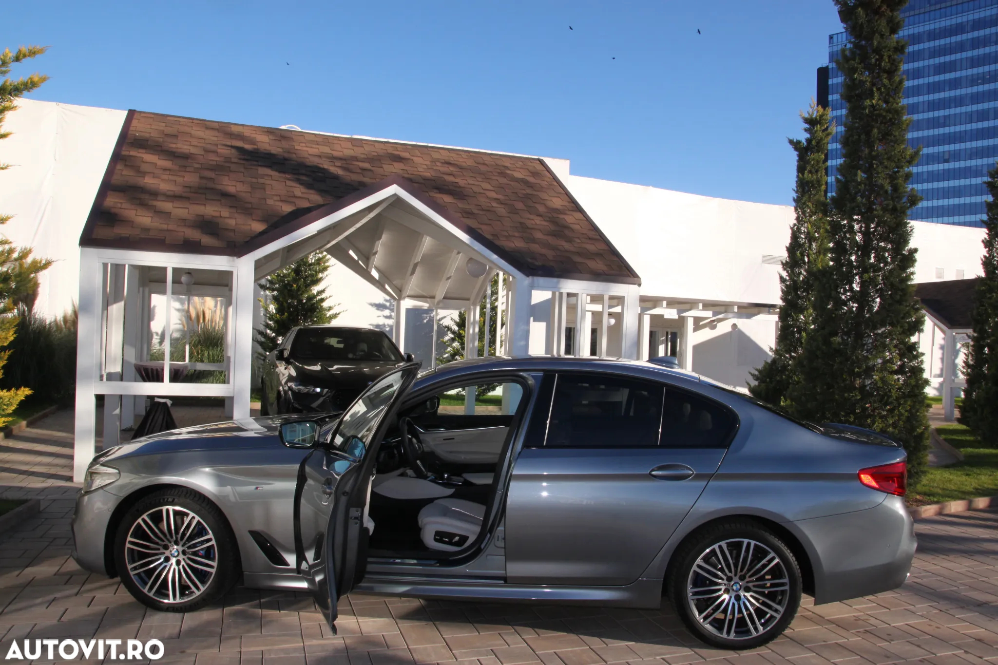 BMW Seria 5 540d xDrive AT - 2