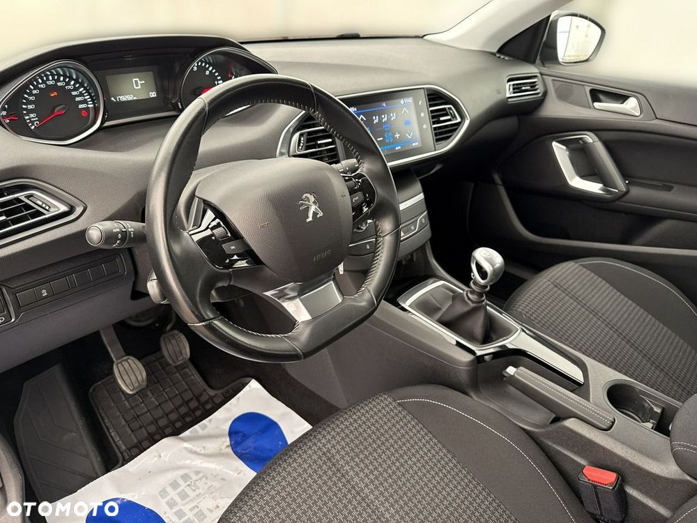 Peugeot 308 - 14
