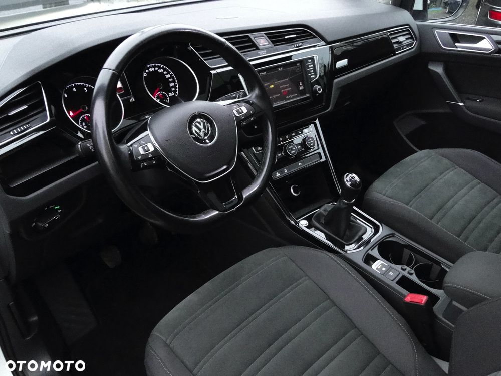 Volkswagen Touran 1.4 TSI (BlueMotion Technology) Highline - 14