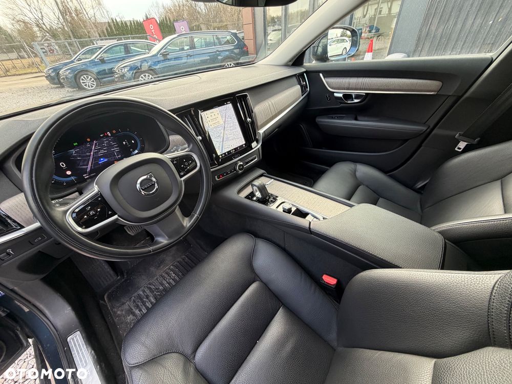 Volvo V90 Cross Country D5 AWD Pro - 33