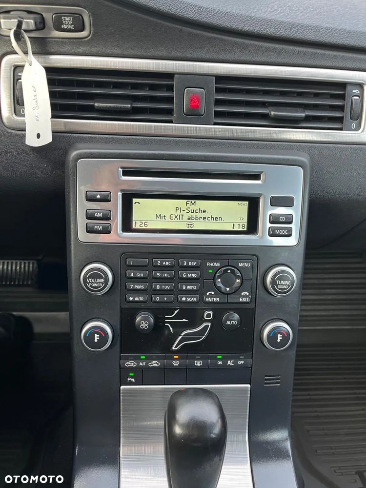 Volvo V70 D5 AWD Kinetic - 11